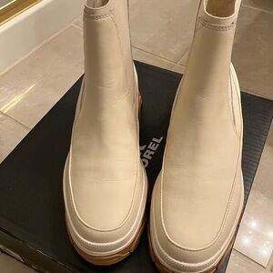 Sorel waterproof slip on  Brex boot - Chelsea.  Very gently used